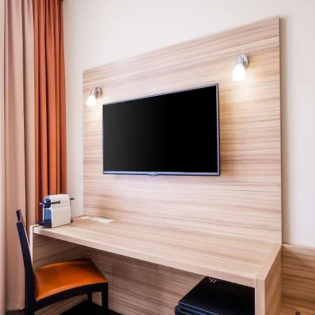 Star G Premium Altmarkt 4*