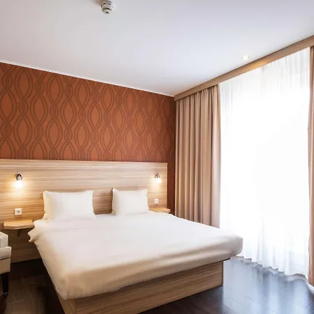 Star G Premium Altmarkt Hotel 4*