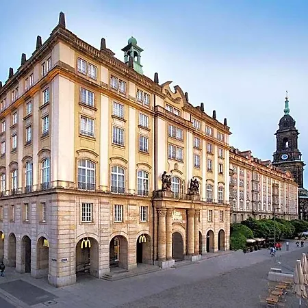 Star G Premium Altmarkt Hotel 4*