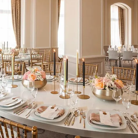 מלון Star G Premium Altmarkt 4*