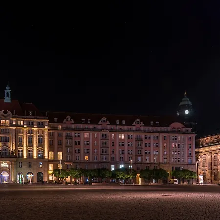 Star G Premium Altmarkt 4*