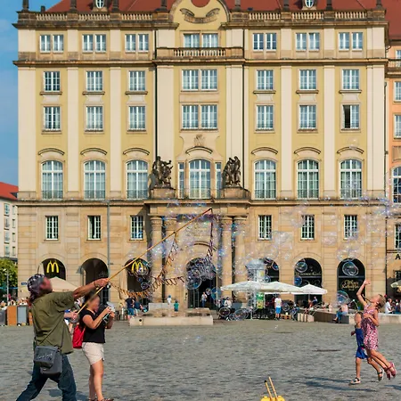 Star G Premium Altmarkt 4*