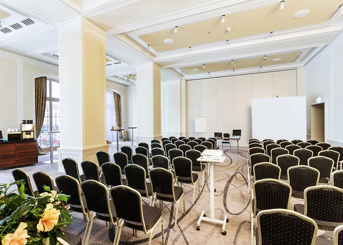 Hotel Star G Premium Altmarkt 4*